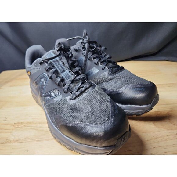 New Balance size 11 Men Size12.5 woman - Picture 2 of 10